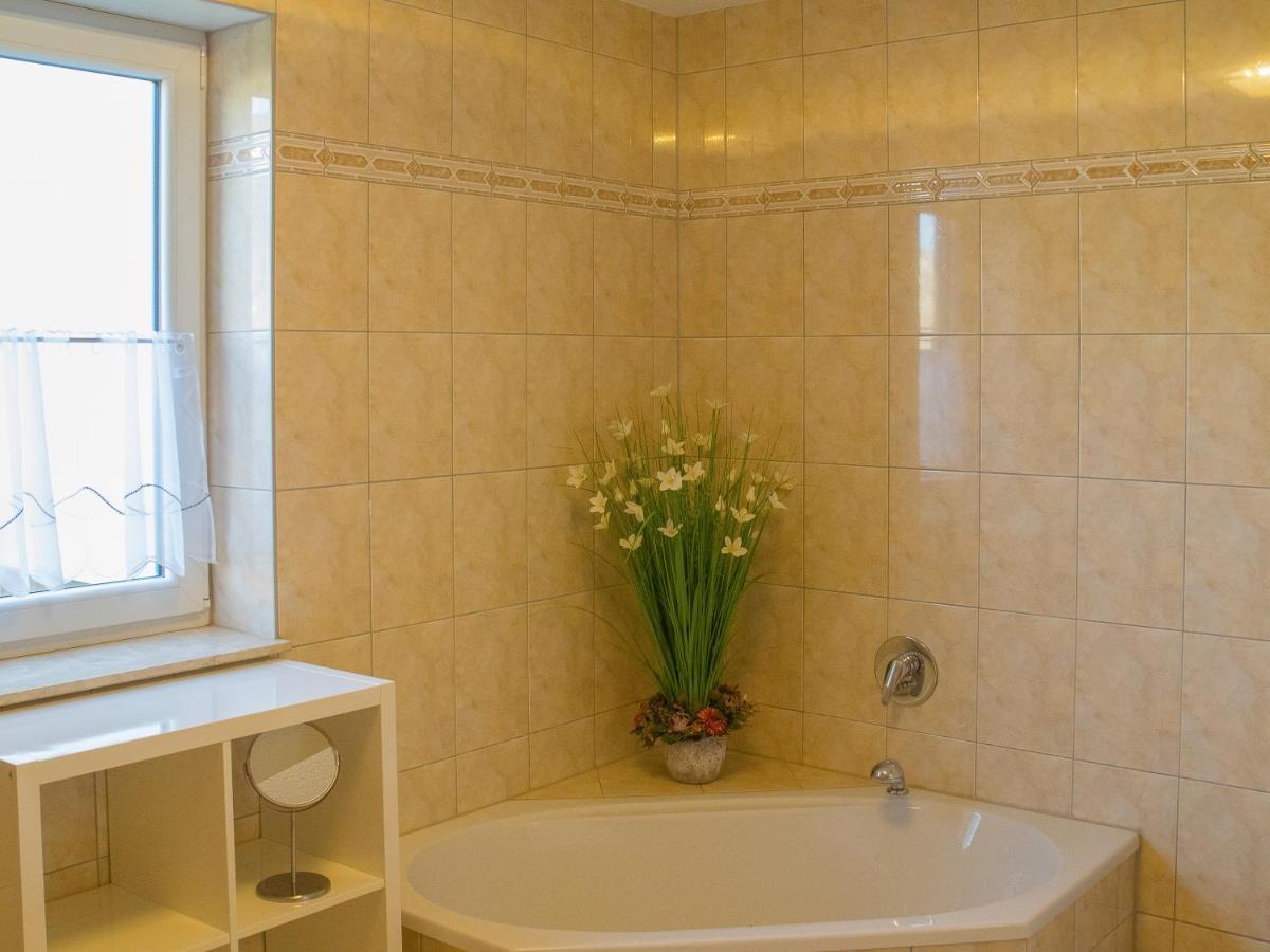 Geraeumige Ferienwohnung In Kindelbrueck Fuer Bis Zu 4 Personen - Barriefrei Εξωτερικό φωτογραφία